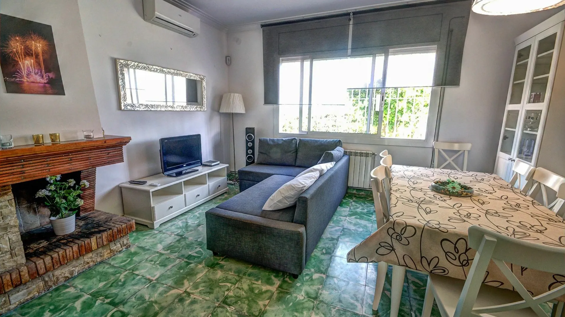 Villa Family House By Helloapartments Sitges